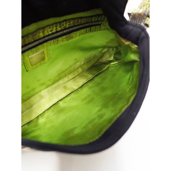 Fendi Baguette Shoulder Bag - Picture 5 of 9